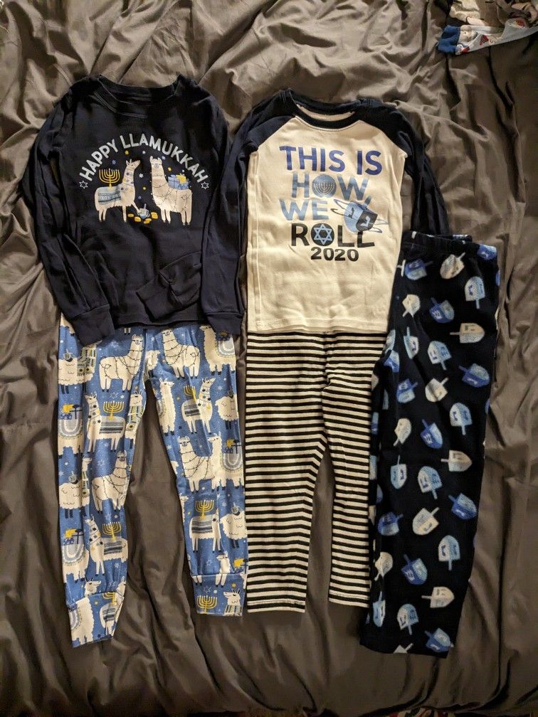 2 Sets Hanukkah Pajamas + Fleece Pants Size 5