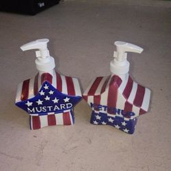 Vtg 1999- Boston Warehouse-Patriotic Red/White/Blue Ketchup & Mustard Dispensers never used 
