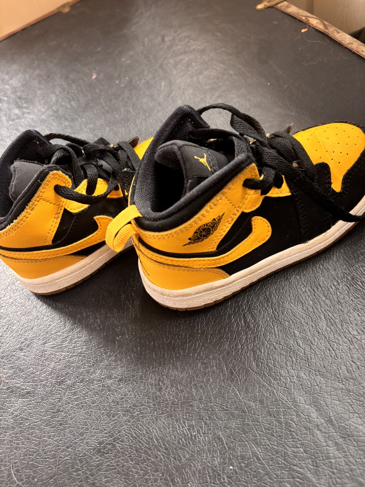 Toddler Air Jordan 1 Mid SE Black & Yellow 
