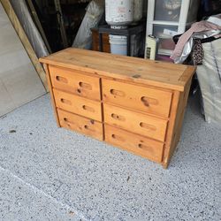 6-Drawer Dresser