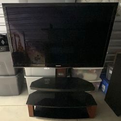 SAMSUNG 55 INCH FLAT SCREEN TV WITH AWESOME STAND