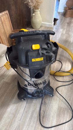 Dreamt Shop Vac 8 Gallon