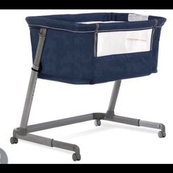 Dream On Me Waves 3-In-1 Baby Bassinet, Bedside Sleeper And -Playard, Seven Adjustable Height Position, Lightweight And Portable Bedside Bassinet, JPM