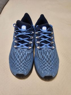 NIKE NORTH CAROLINE ZOOM RUNNING SHOES