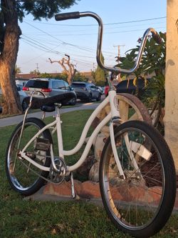 Bicycle  schwinn lil chicks. 1966 vintage bicycle $200 or best offer