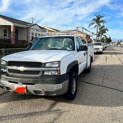 2004 Utility Work Truck 