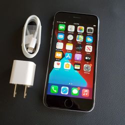 iPhone 6s - UNLOCKED - Like New  