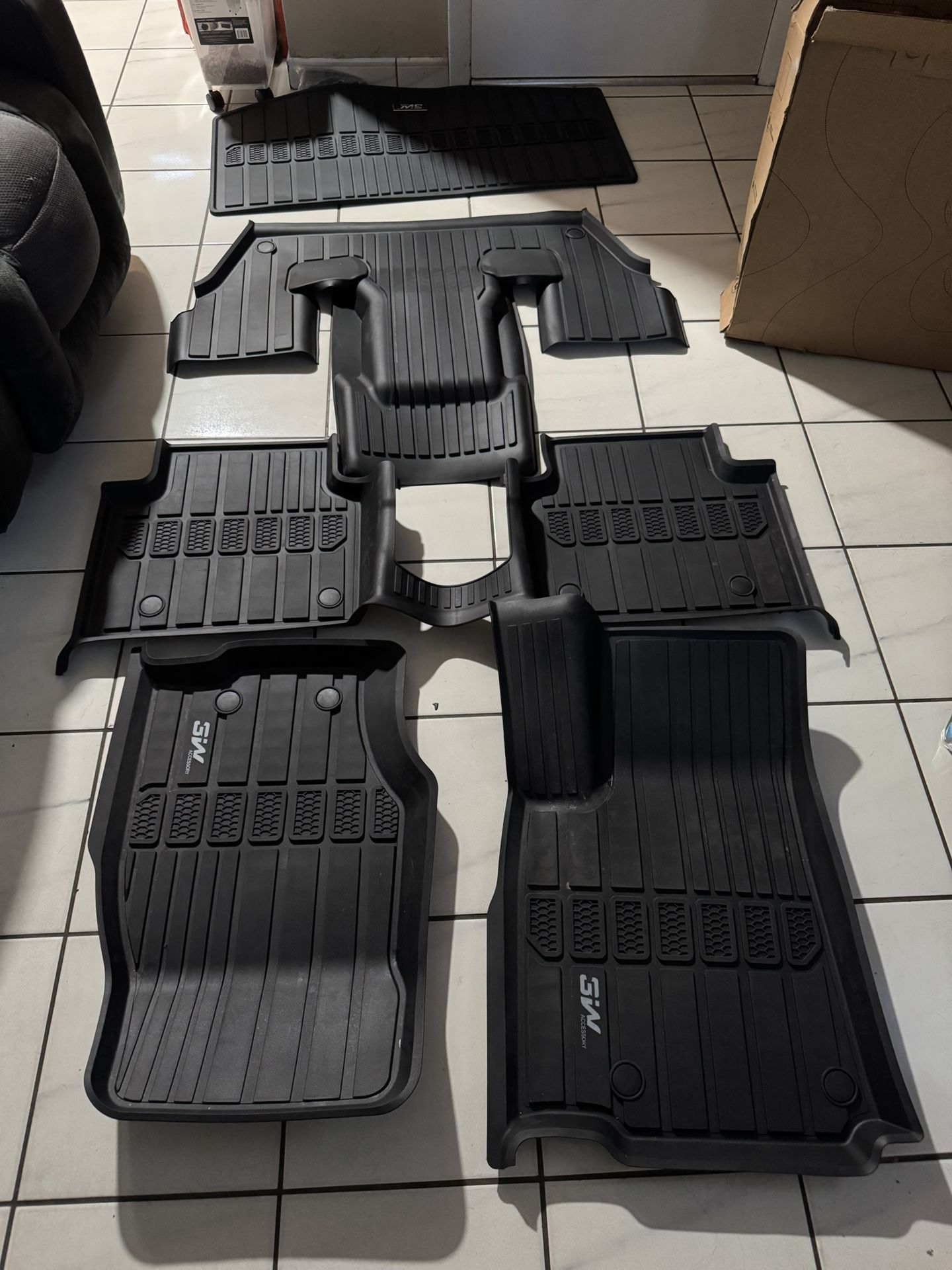 Grand Cherokee L Rubber Mats All Rows