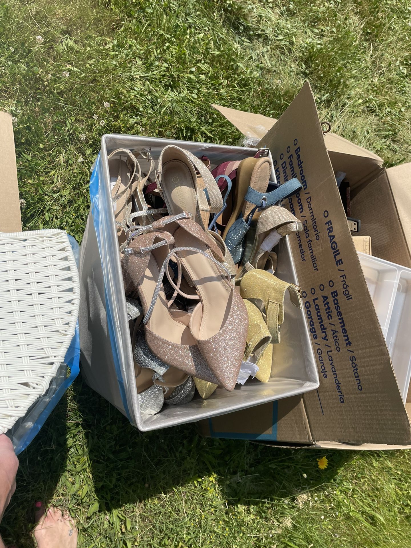 Free Stuff In Front Yard - More Photos