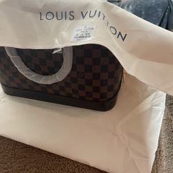LV new purse