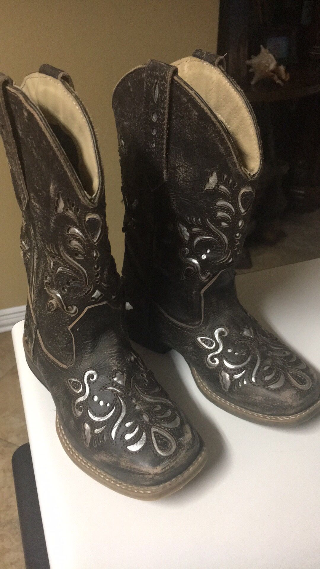 Roper girls cowboy boots size 11
