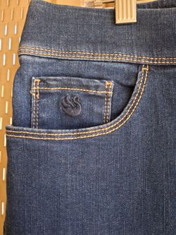 NWT  GV  Pant
