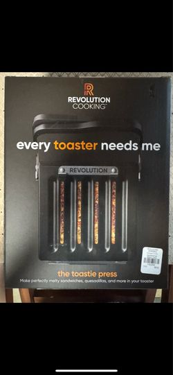 REVOLUTION COOKING TOASTIE PRESS.