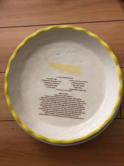 Assorted Pie Dishes Dish Pyrex 9”