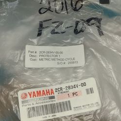 Yamaha 2015-2018 YZFR1 YZFR1 Protector 1 2CR-2834V-00-00 New OEM