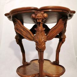 Dragonfly Table 