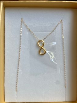 Infinity gold necklace
