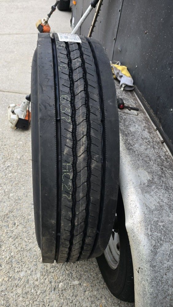 Brand New TRUCK/TRAILER TIRE R268