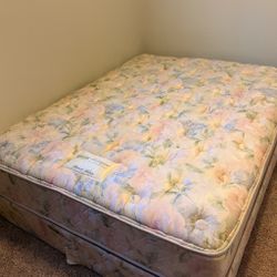 Queen Mattress and Box Spring Set Beautyrest Do Not Disturb Ultimate Luxury