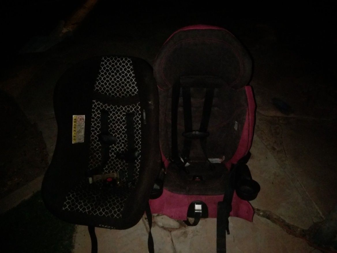 Carseat and playpin