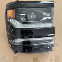 Chevrolet Silverado Headlight