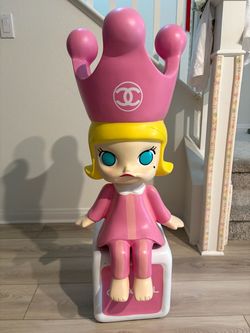 39” Large Pink Crown Girl Statue – Living Room & Kids Room Decor