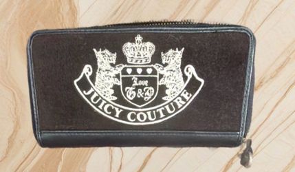 VINTAGE JUICY COUTURE VELOUR ZIP-AROUND WALLET W/EMBROIDERED LOGO BROWN WALLET.