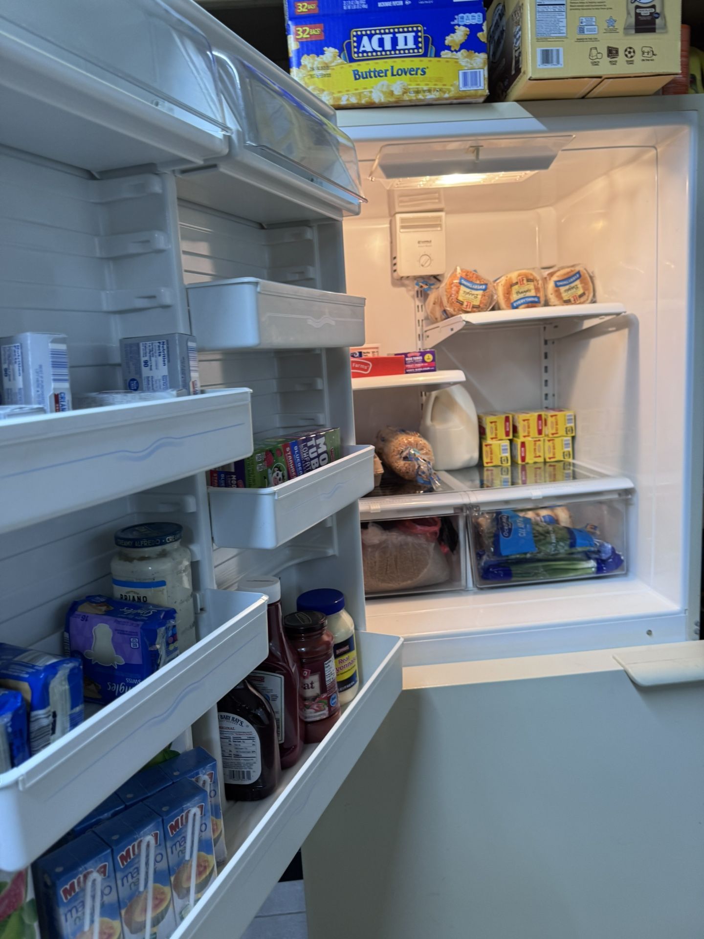 Refrigerator