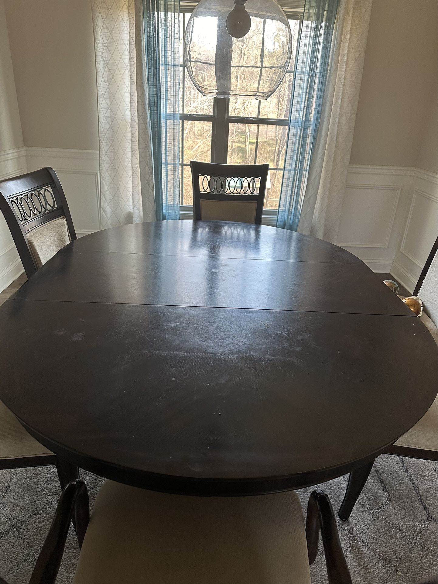 PRICE CUT!! Great Condition 6-seater Solid Cherry wood Dining Table From Haverty