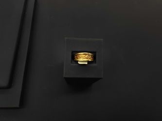 Men's Ring - Yellow Gold 10k (.417) 4.8 grams Size 9.5
