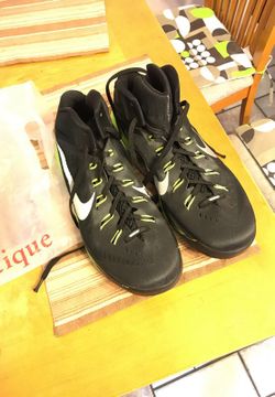 Nike Hyperdunks Basketball Shoes