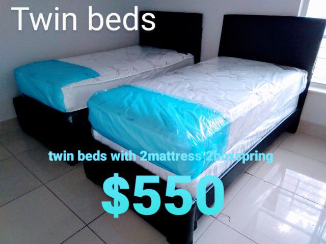 $550 For 2 Twin Beds With Mattress And Boxspring Brand New Free Delivery 