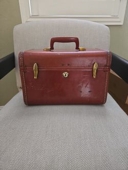 Vintage Train Case