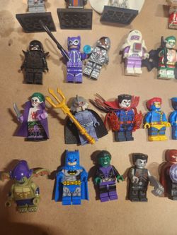 Minifigures
