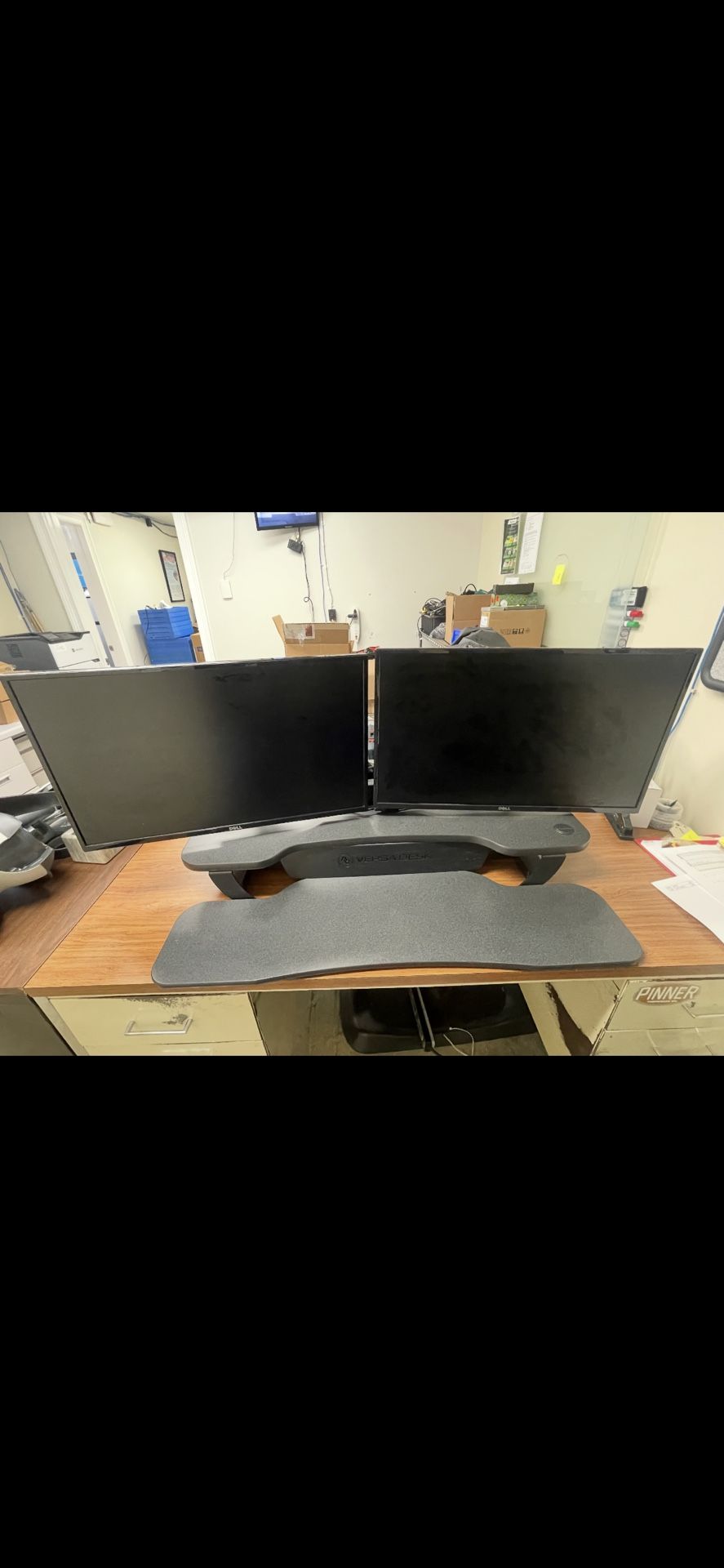 DELL (2) 28 inch monitors With Versa Desk