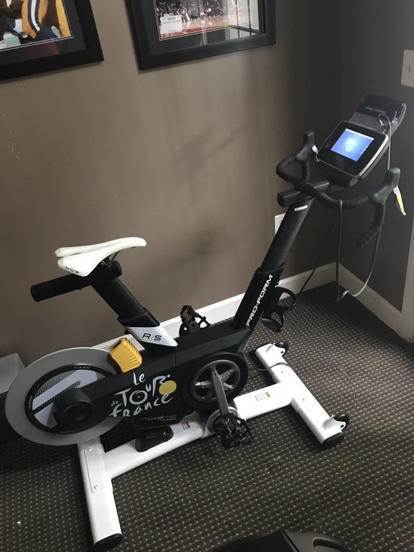 Brand new! Never used! le Tour de France spin bike