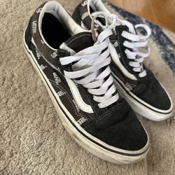 Vans 6 Men’s 7.5 Women’s 