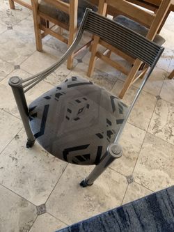 Desk chair