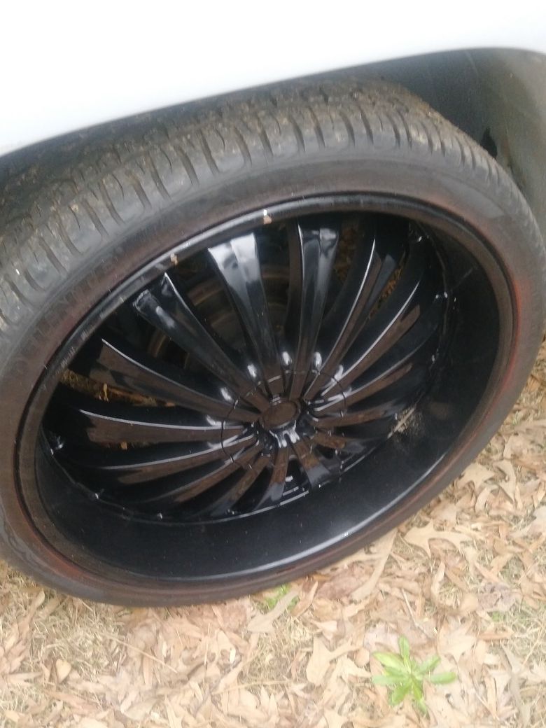 Price firm 2001 Yukon XL (26in. RIMS FOR SALE ONLY)