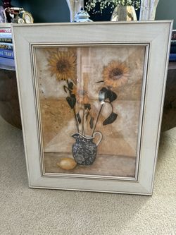Beautiful Floral Print in Frame