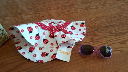 Size 5/7 NWT gymboree hat and sunglasses