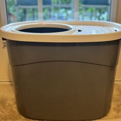 Top Entry Cat Litter Box, Large Enclosed with Litter