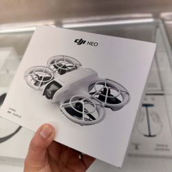 DJI NEO