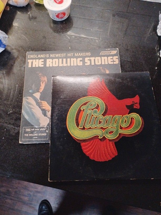 Chicago + THE ROLLIN STONES VINYLS