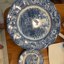 Liberty blue dinner plates (11) bread and butter plates (2)