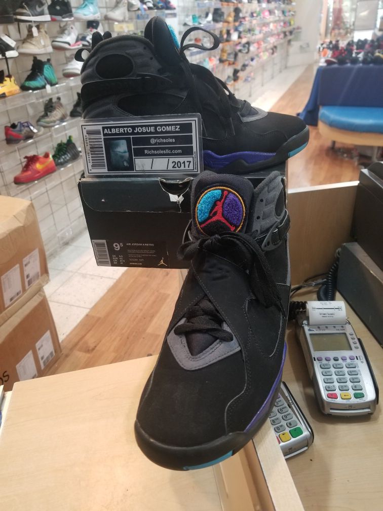 Air Jordan 8 Aqua Size 9.5