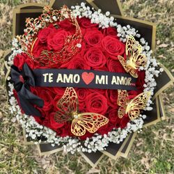 Arreglos Florales / Flower Arrangements 