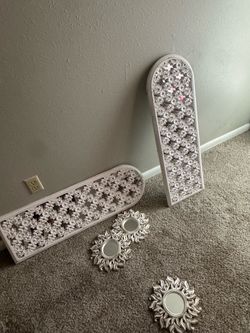 Wall decor