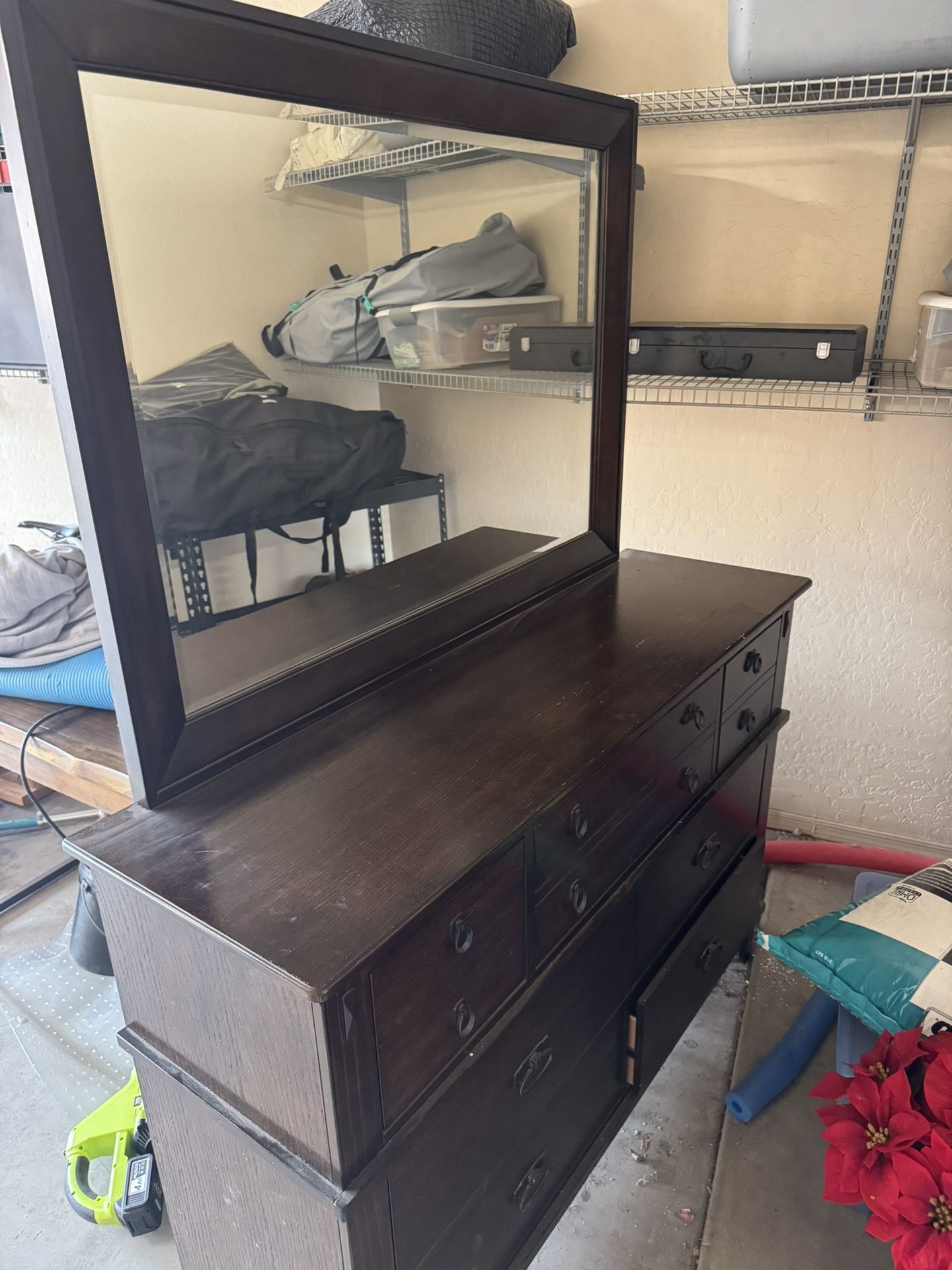Bedroom set