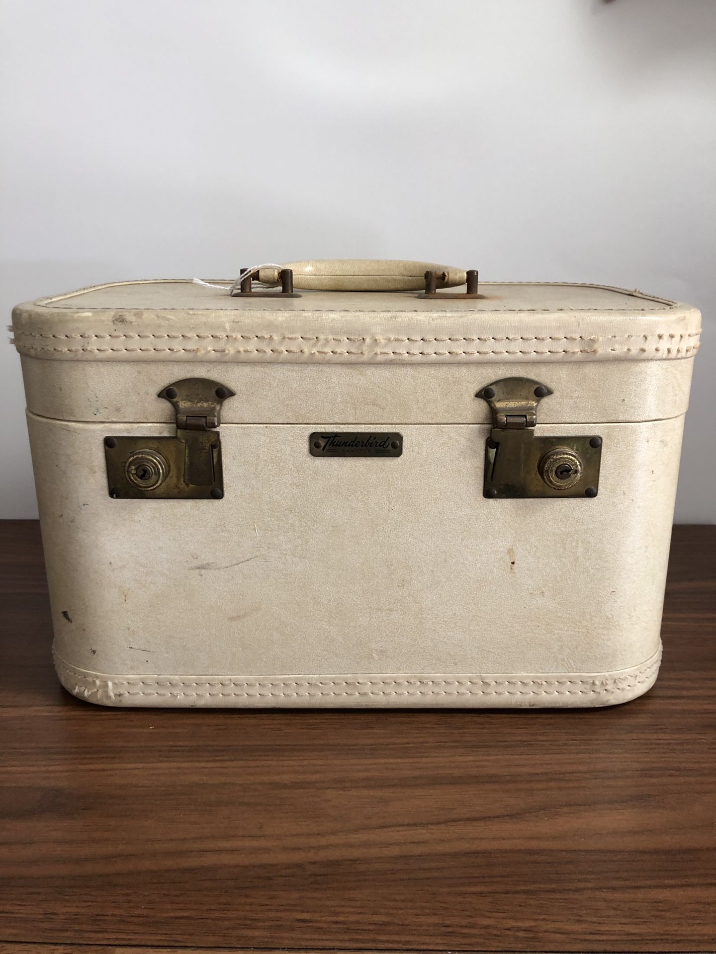 Vintage thunderbird Seattle train case luggage suitcase